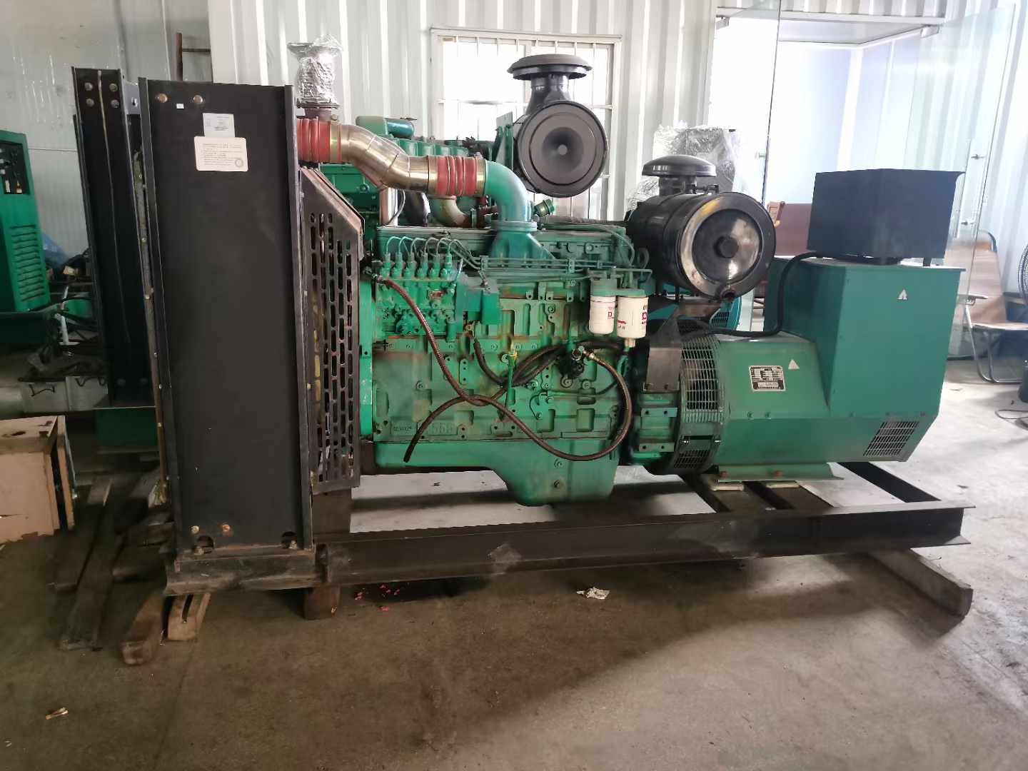 邵东发电机租赁如何确定电缆的承载电流是否在安全范围内?