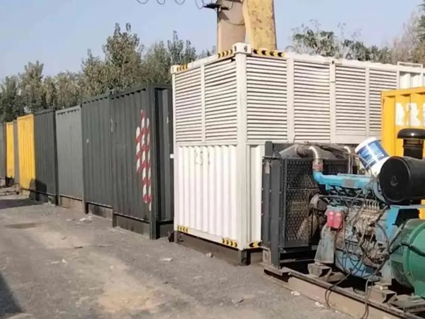 邵东200KW柴油发电机机组每小时油耗是多少？